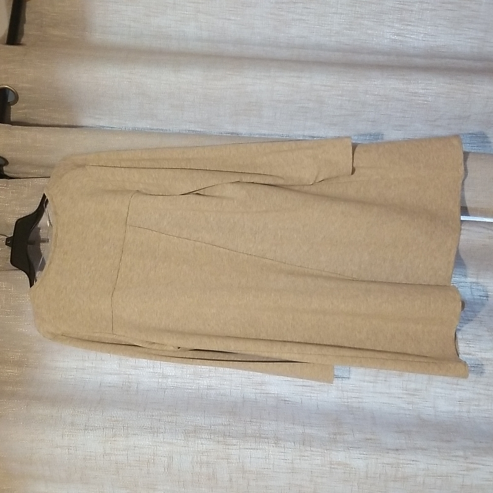 Sweater - Picture 2 of 3